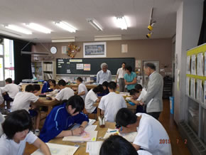 視察の様子2