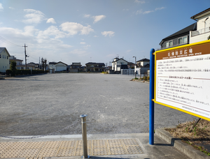 多目的広場東側から