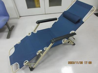 キャンピングベッド